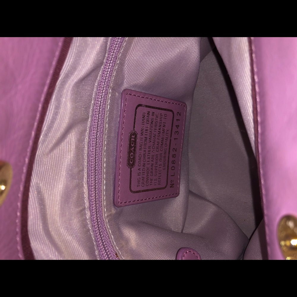 Retail Coach Purse EUC - Picture 8 of 8